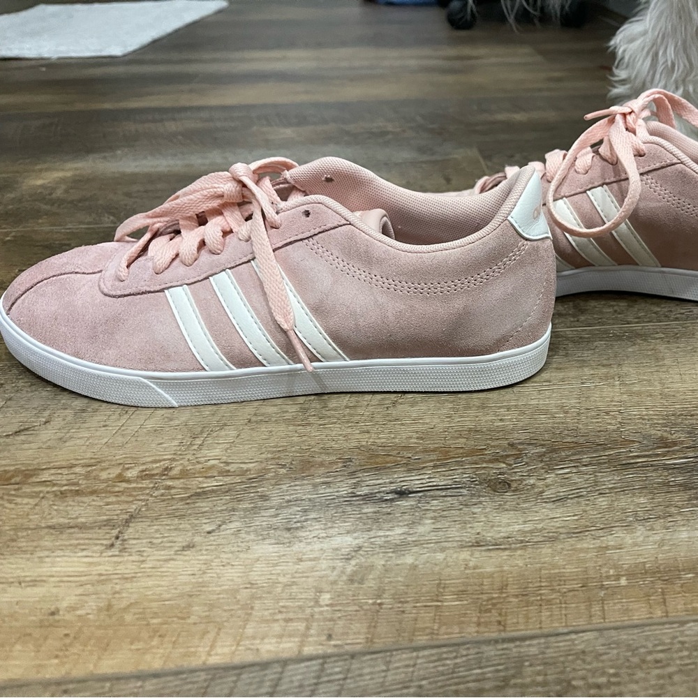 SOLD Adidas Shoes - Picture 2 of 8